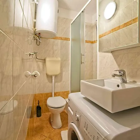 شقة Ema With Heated Pool *