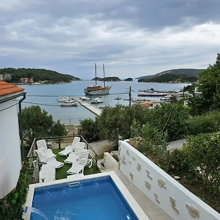 Apartment Ema With Heated Pool *