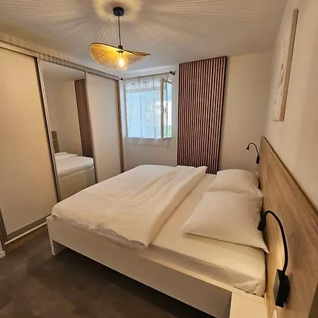 Ema With Heated Pool Apartment *