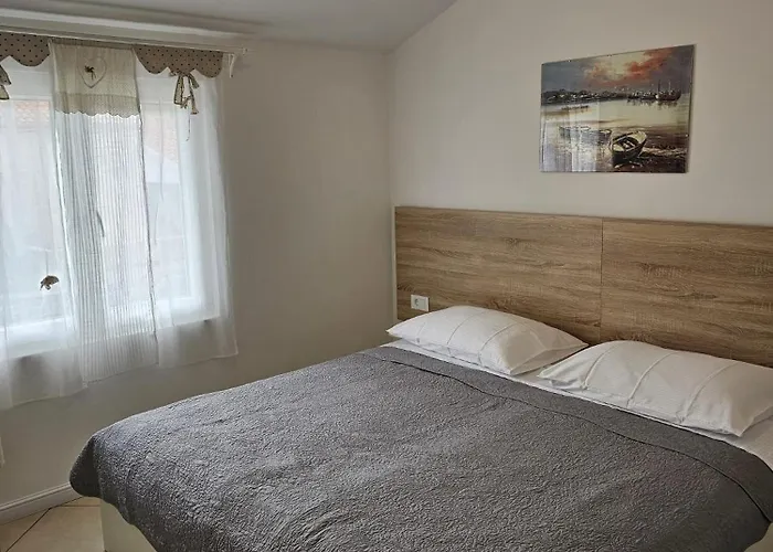 Ema Daire Supetarska Draga